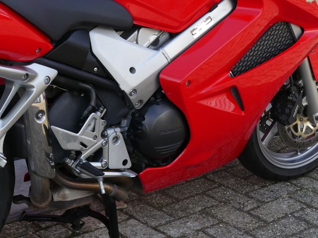 honda - vfr-800