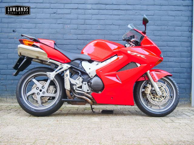 honda - vfr-800