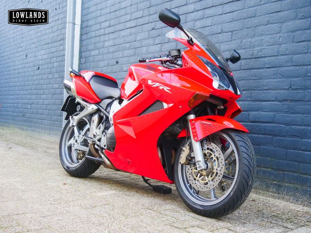 honda - vfr-800