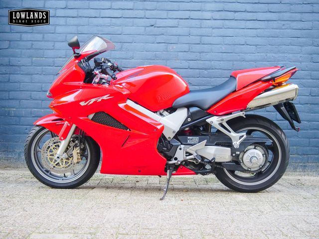 honda - vfr-800