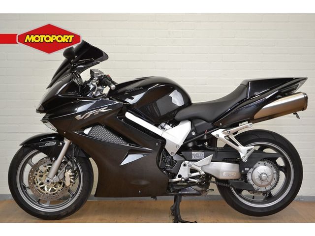 honda - vfr-800