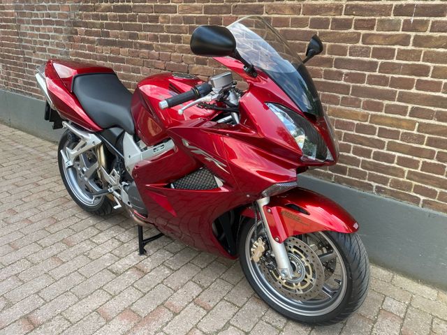 honda - vfr-800