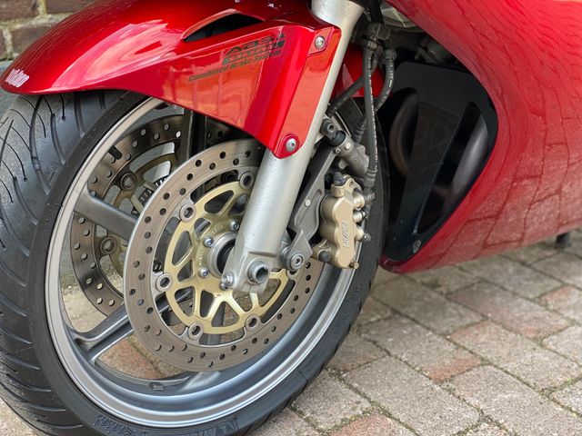 honda - vfr-800
