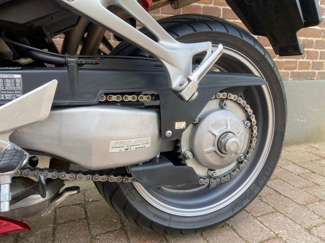 honda - vfr-800