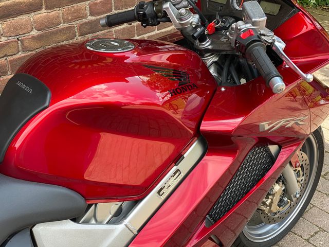 honda - vfr-800