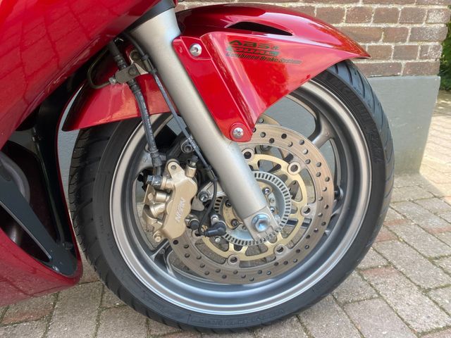 honda - vfr-800