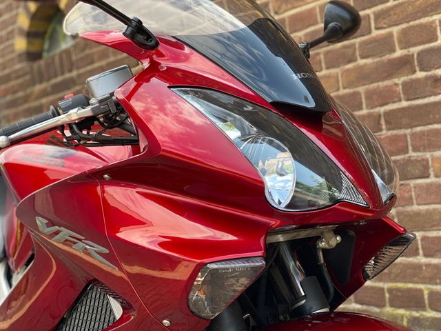 honda - vfr-800