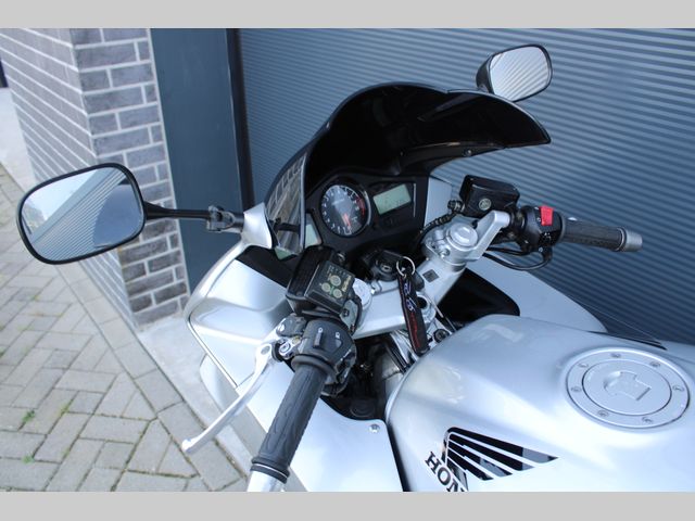 honda - vfr-800-fi