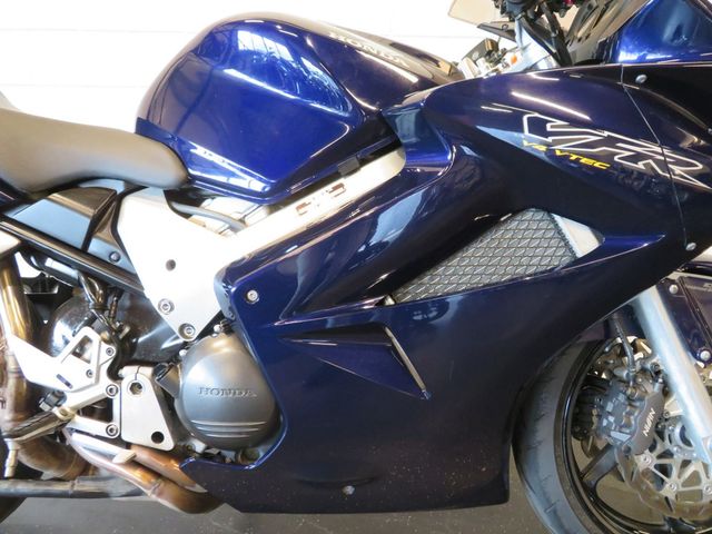 honda - vfr-800-fi