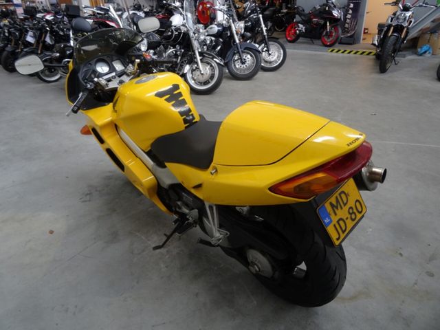 honda - vfr-800-fi