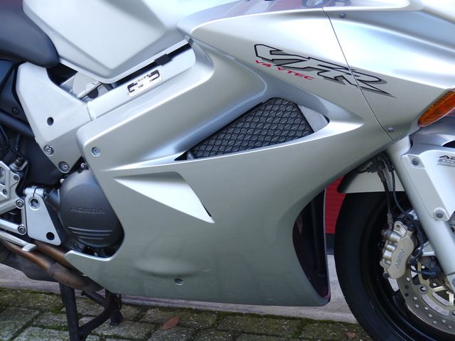 honda - vfr-800-fi