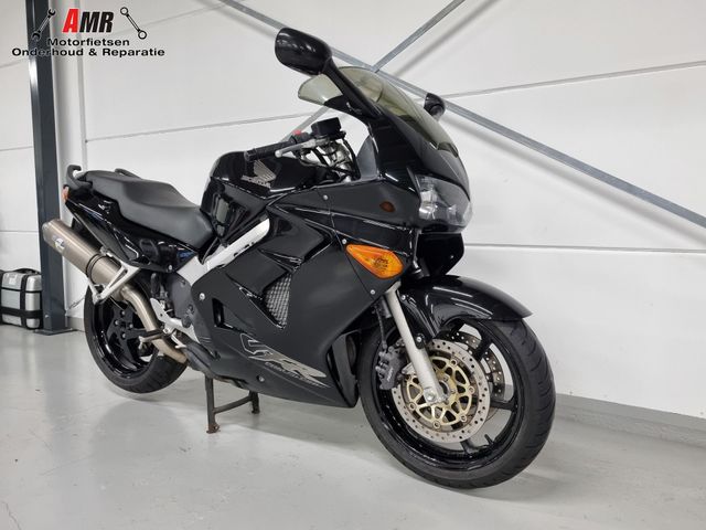 honda - vfr-800-fi