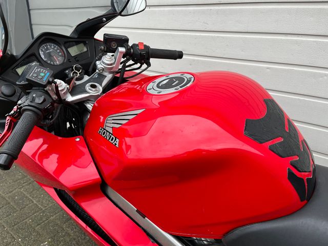 honda - vfr-800-fi-vtec