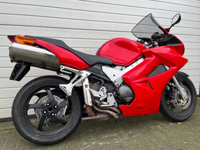 honda - vfr-800-fi-vtec