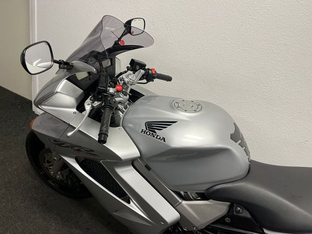 honda - vfr-800-fi-vtec