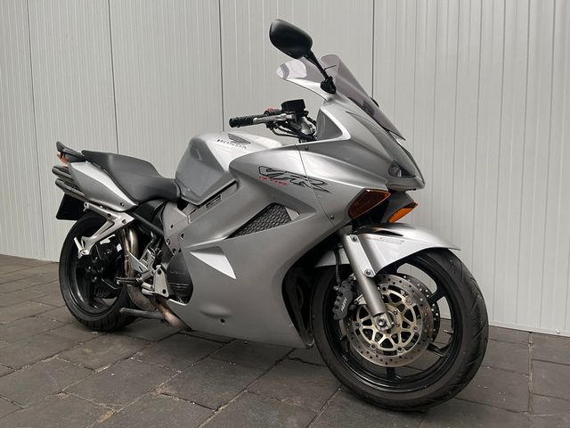 honda - vfr-800-fi-vtec