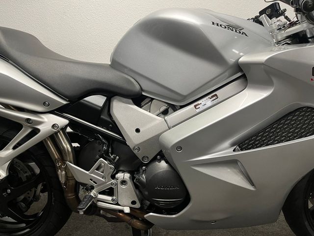 honda - vfr-800-fi-vtec