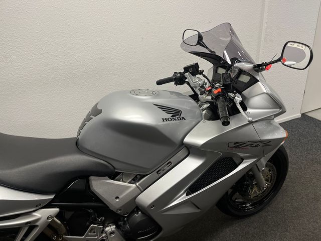 honda - vfr-800-fi-vtec