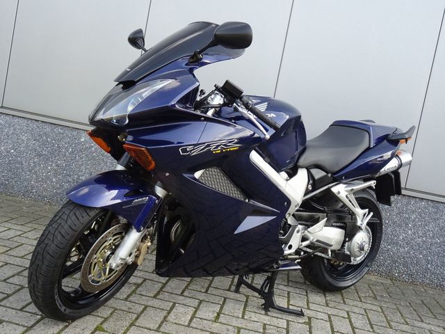 honda - vfr-800-fi-vtec