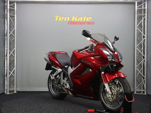 honda - vfr-800-fi-vtec