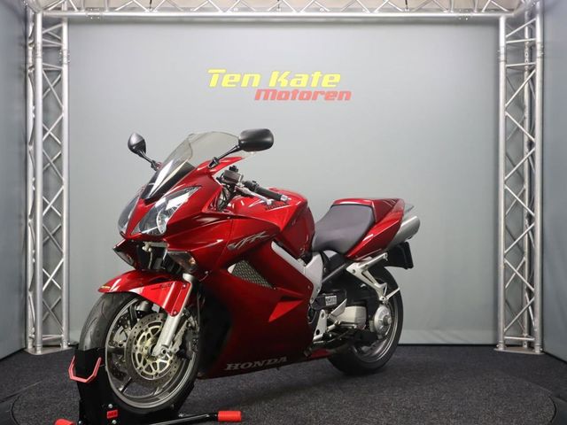 honda - vfr-800-fi-vtec