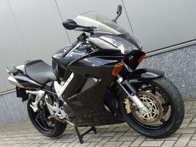 honda - vfr-800-fi-vtec