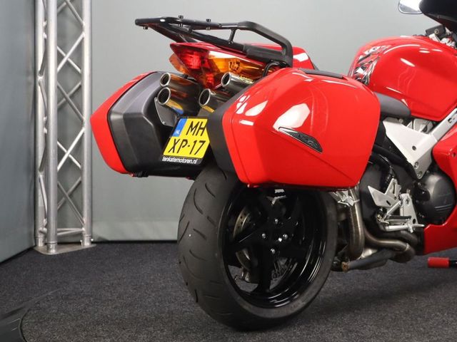 honda - vfr-800-fi-vtec