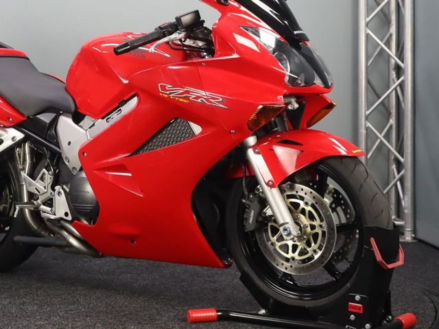 honda - vfr-800-fi-vtec