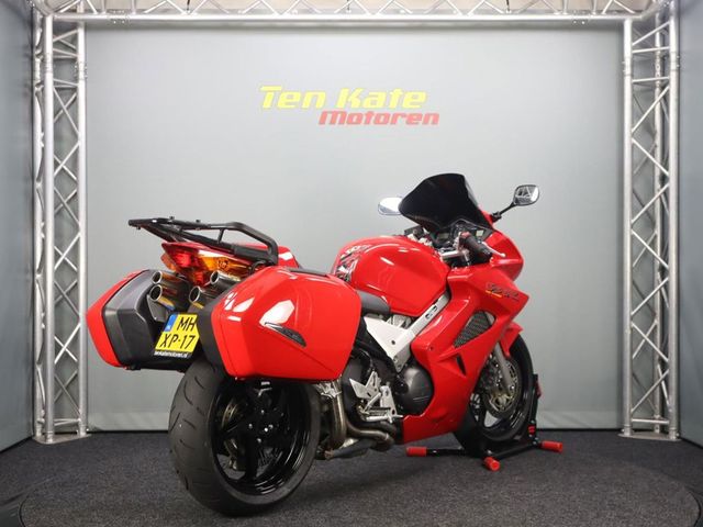 honda - vfr-800-fi-vtec