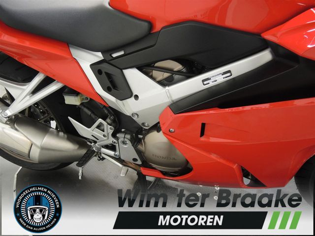 honda - vfr-800-fi-vtec-abs