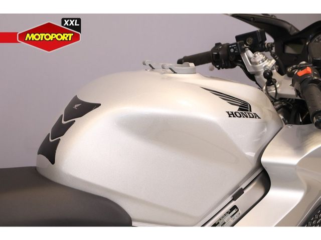 honda - vfr-800-fi-vtec-abs