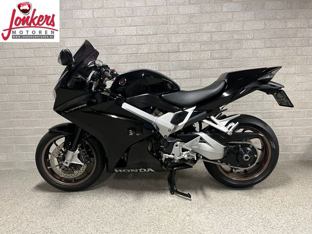 honda - vfr-800-fi-vtec-abs