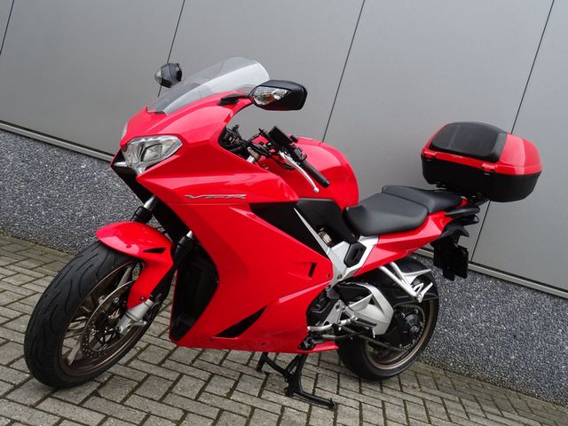 honda - vfr-800-fi-vtec-abs