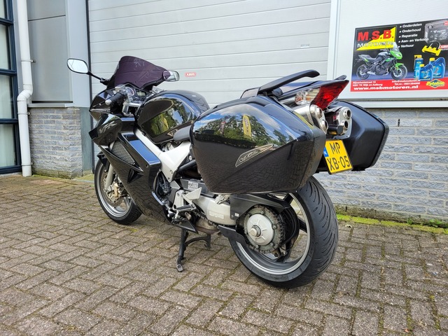 honda - vfr-800-vtec-abs