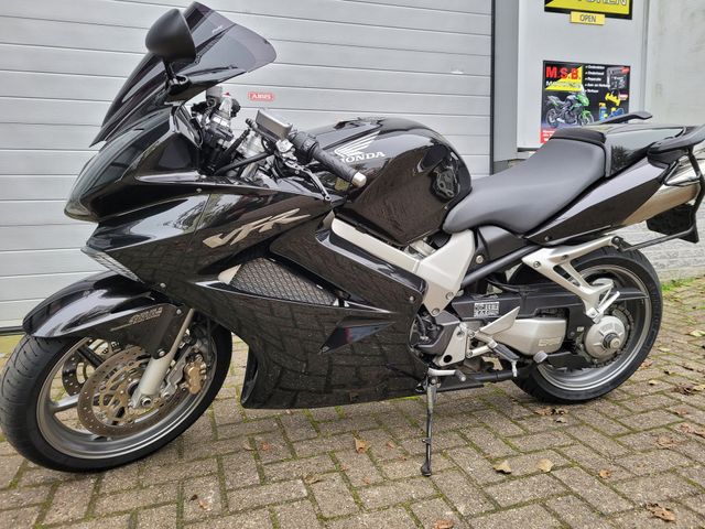 honda - vfr-800-vtec-abs