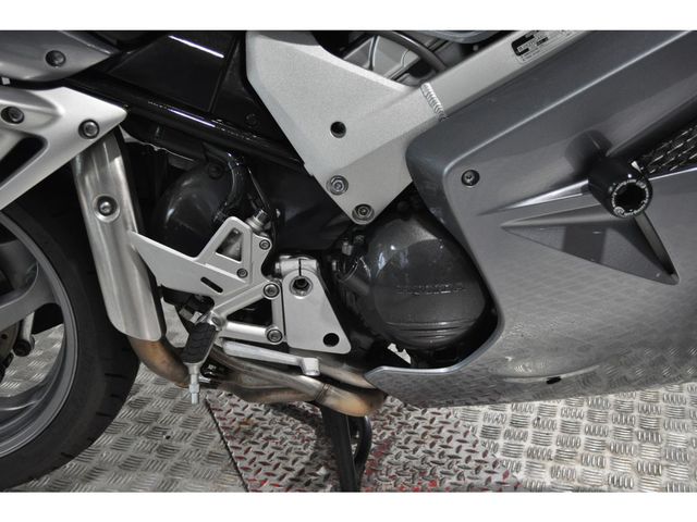 honda - vfr-800-vtec-abs