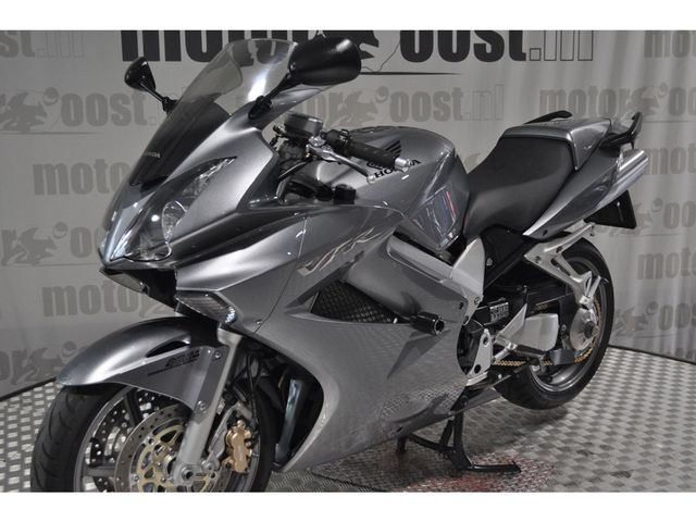 honda - vfr-800-vtec-abs