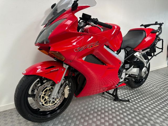 honda - vfr-800-vtec-abs