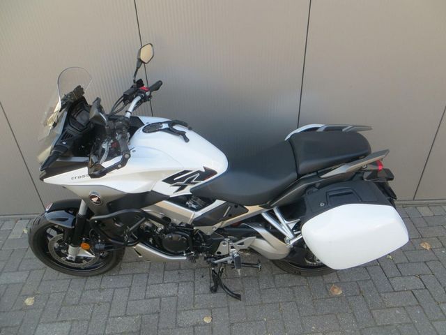 honda - vfr-800-x-crossrunner-abs