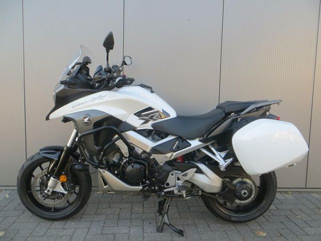 honda - vfr-800-x-crossrunner-abs