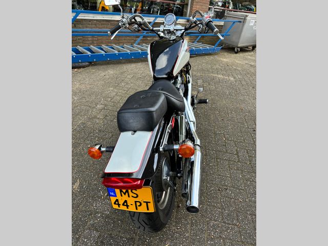 honda - vt-1100-c-shadow