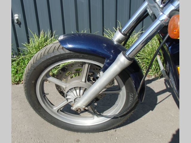 honda - vt-1100-c-shadow