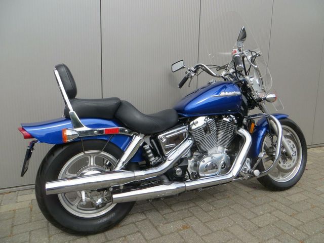 honda - vt-1100-c-shadow