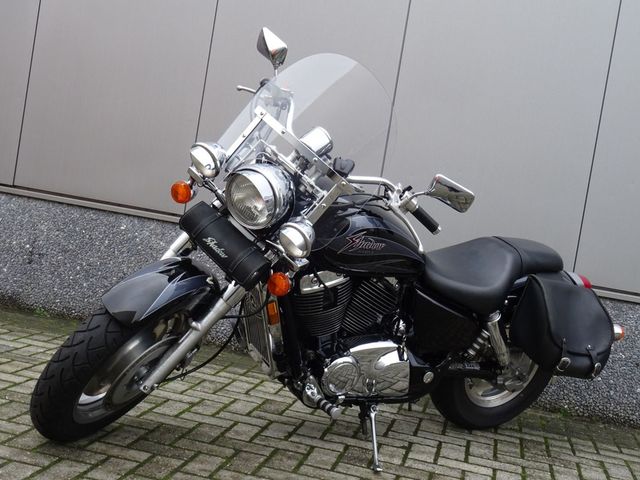 honda - vt-1100-c2-sabre