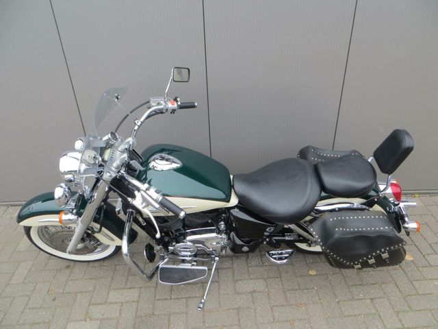 honda - vt-1100-c3-shadow