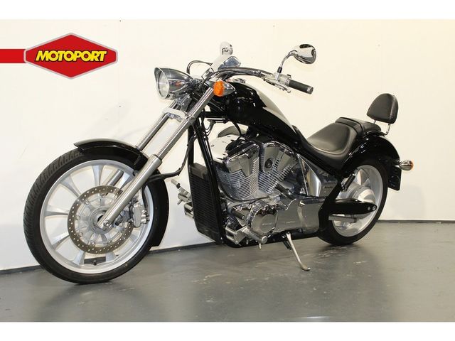 honda - vt-1300-cx-abs