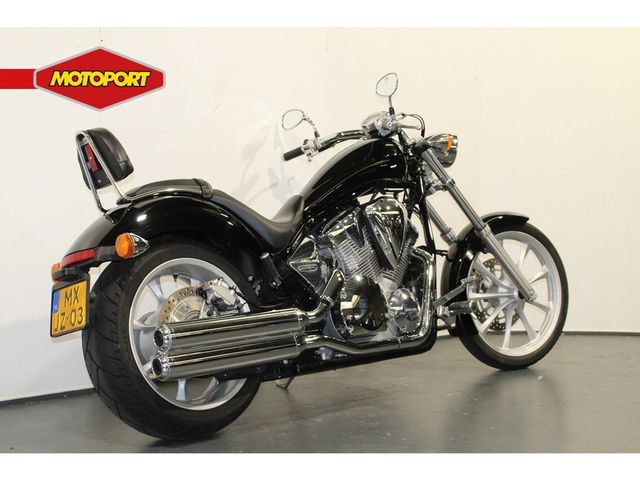 honda - vt-1300-cx-abs