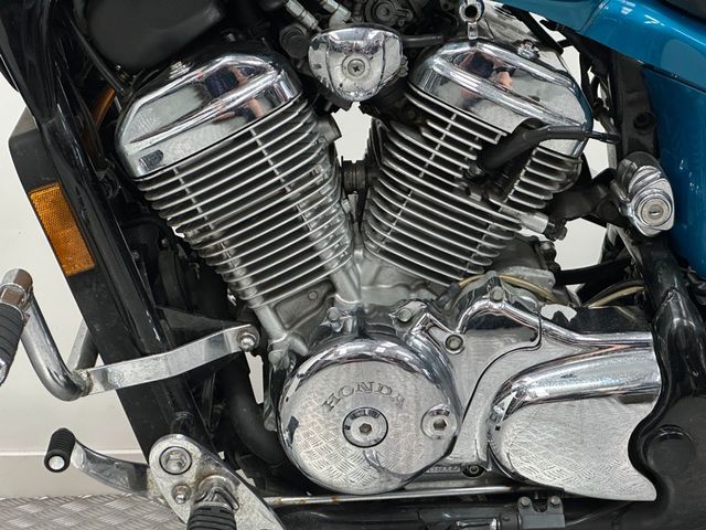 honda - vt-600-c-shadow--vlx-
