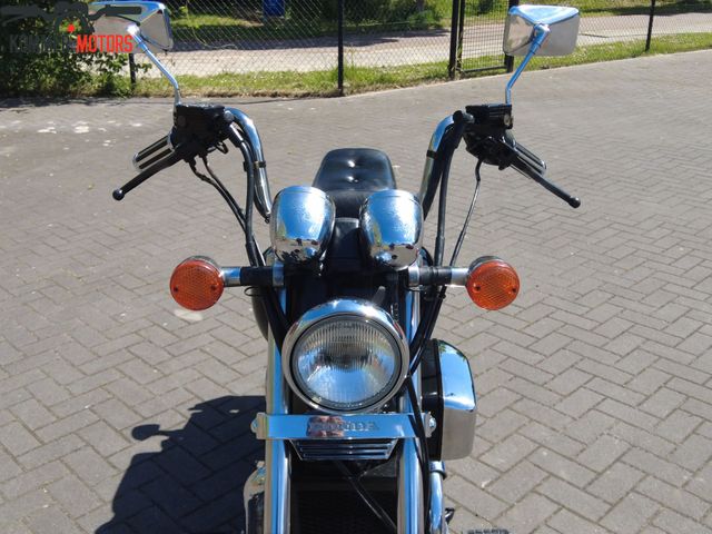 honda - vt-700-c-shadow
