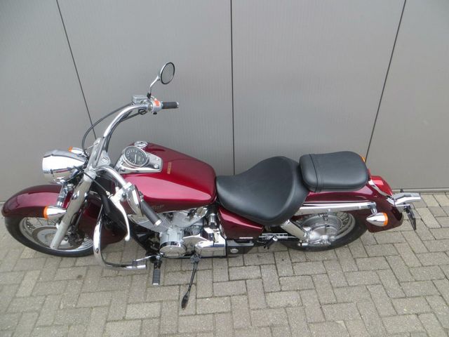 honda - vt-750-c2-shadow-ace